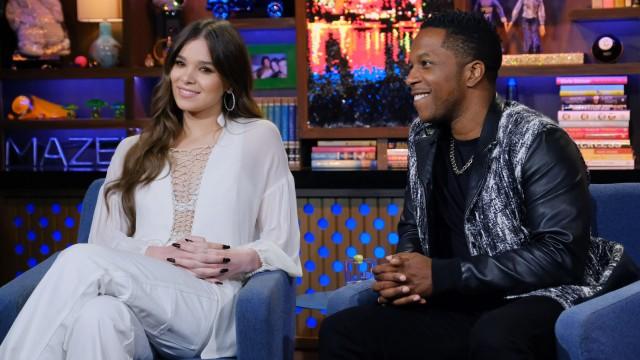 Hailee Steinfeld; Leslie Odom Jr.