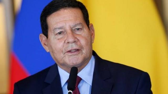 Mourão, presidente por uns dias