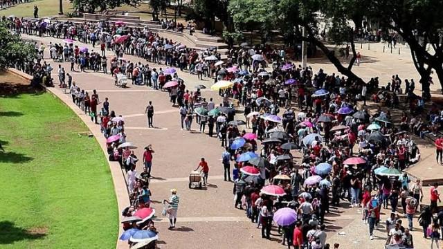 Por que o desemprego no Brasil não cai?