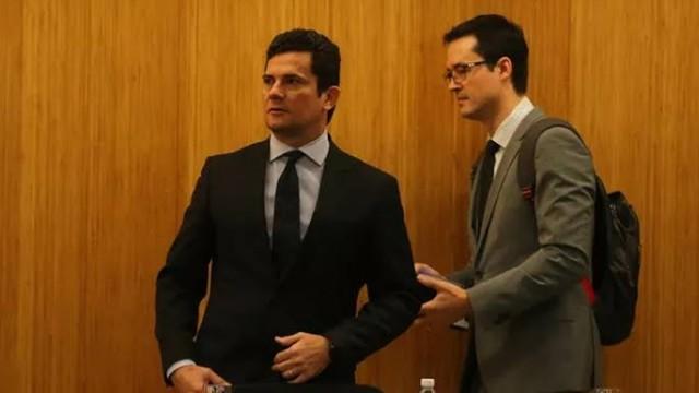 Tem novidade no caso das mensagens de Moro e Deltan