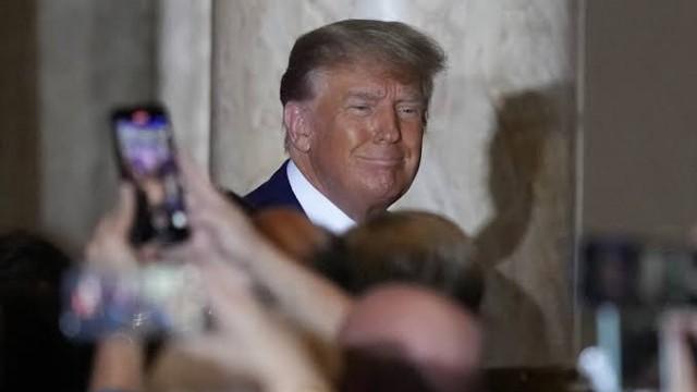E essa história de impeachment de Donald Trump?