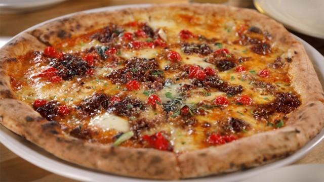 Triple D Nation: Italian, Thai and Pie