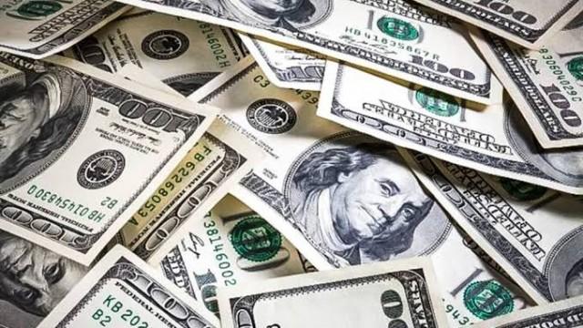 O que fez o dólar subir tanto?