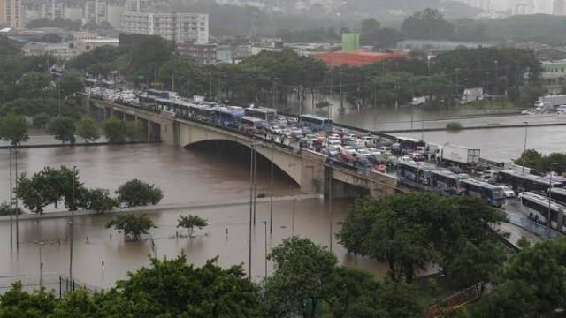 As razões das tragédias após chuvas no Sudeste