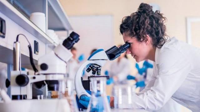 Ainda causa surpresa ver mulheres na ciência?