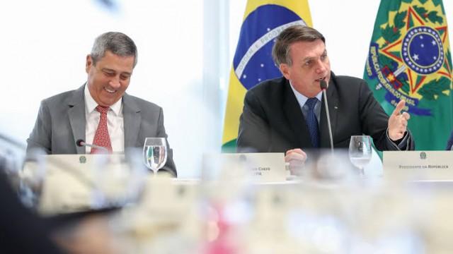 A relação entre fake news e publicidade na internet