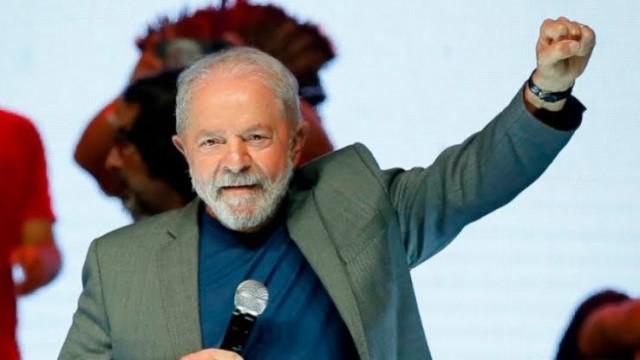 2022: polarização em alta, centro à deriva