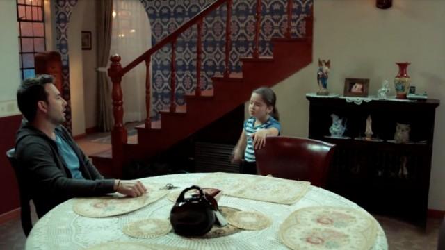 Mauricio clears up his situation with Miranda