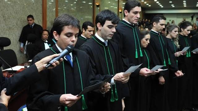 Os penduricalhos no salário dos juízes