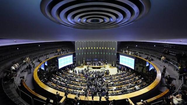 O tabuleiro da disputa na Câmara e no Senado