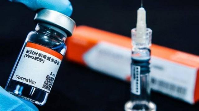 As cobranças e os novos dados da Coronavac