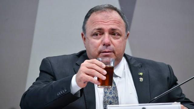 O peso do inquérito contra Pazuello