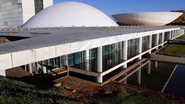 Os corredores do Congresso em dia de eleições