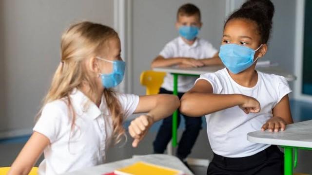 A volta às escolas na pandemia