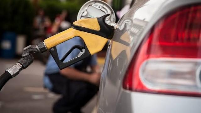 Alta na gasolina e pressão política