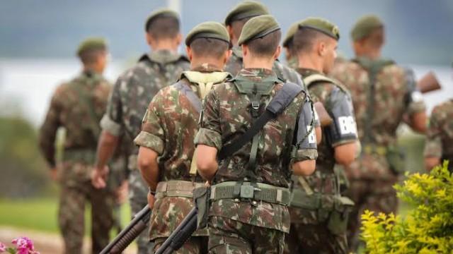O que pensam os militares do governo Bolsonaro