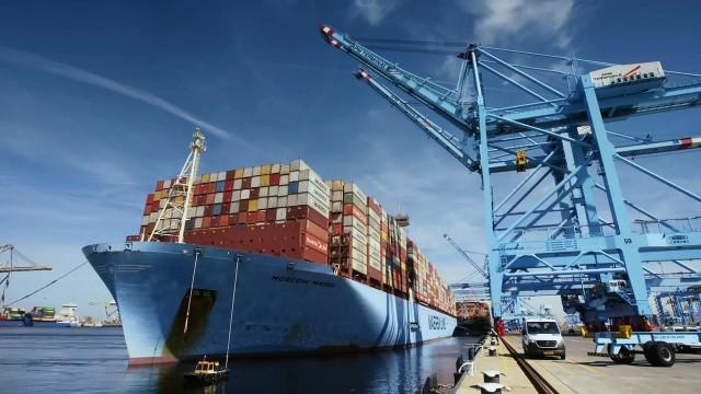 Giganten der Meere - Die Welt der Megafrachter und der Kreuzfahrtriesen