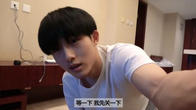 WINWIN's Quarantine vlog : Workout & Lunch