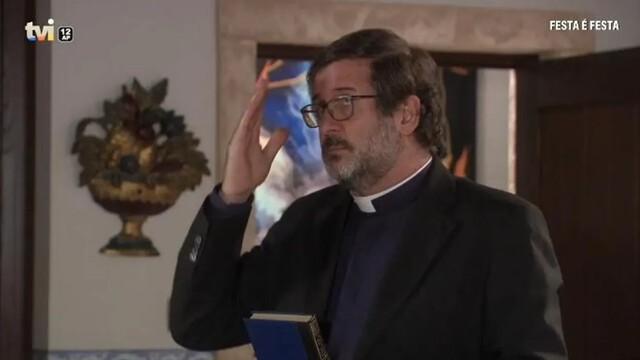 Padre tem um filho?