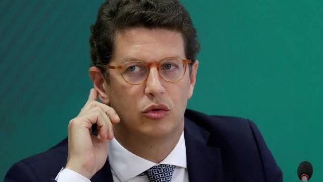 Ricardo Salles e as madeireiras na mira da PF
