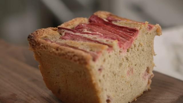 Rhubarb Cake
