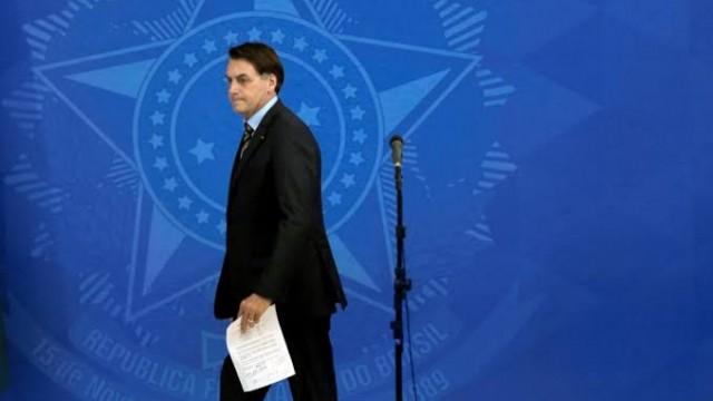 A queda de aliados pelo mundo e o isolamento de Bolsonaro