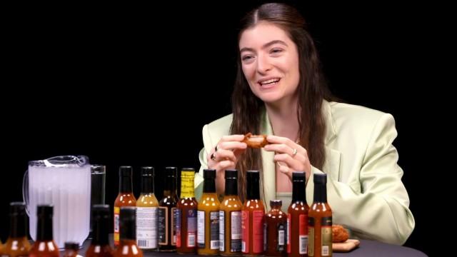 Lorde Drops the Mic While Eating Spicy Wings