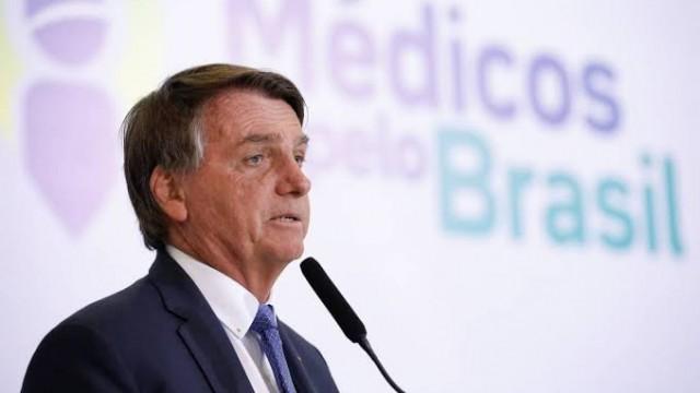 As vaias e os aplausos de católicos a Bolsonaro