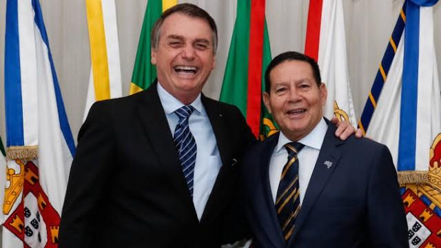 TSE decide se cassa Bolsonaro e Mourão