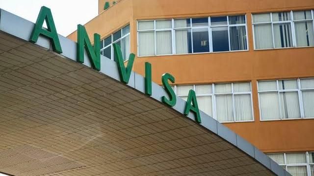A pressão de Bolsonaro sobre a Anvisa