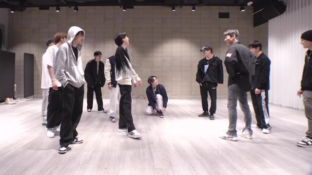 ENHYPEN, THE BOYZ, Chungha, Lachica Behind Scenes