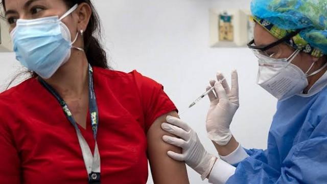 A ômicron e a alta de casos de Covid no Brasil