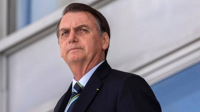 Os militares em meio aos ataques de Bolsonaro à urna