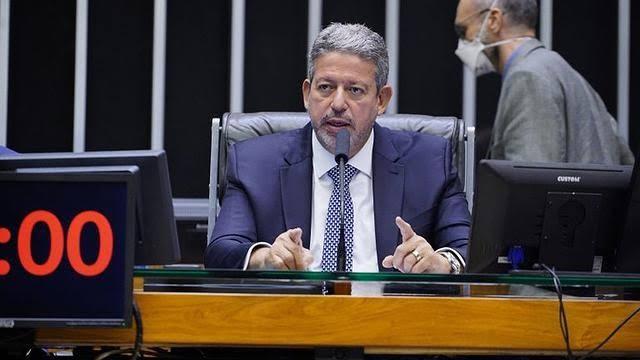 Centrão no topo e com Bolsonaro