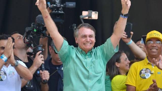 Bolsonaro no ataque (e na defesa) contra Moraes