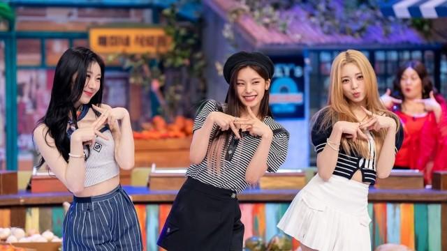 Episode 221 with ITZY (Yeji, Chaeryeong, Yuna)