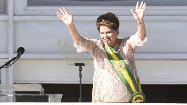 Passado a Quente: 2015, castelo de cartas