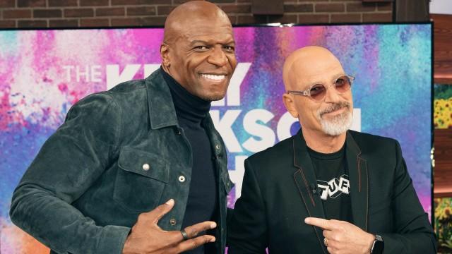 Guest Host: Howie Mandel. Terry Crews, Jackie Shultz