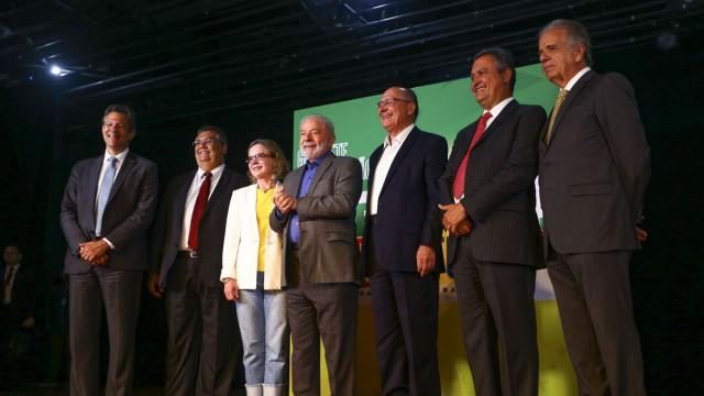 Os primeiros ministros de Lula
