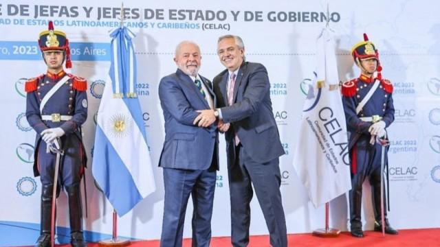A 1 viagem de Lula e as relações com a América Latina