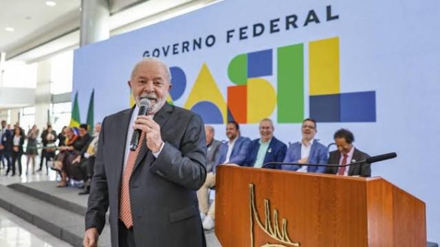 Novo Bolsa Família e a transferência de renda no país