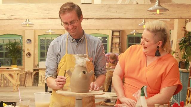 The Final: Pyramid Vase and Sgraffito Globe