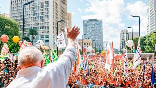 As pressões de agro e MST sobre Lula