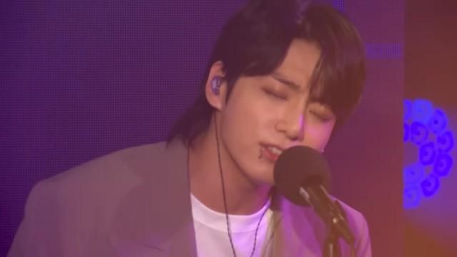 정국 (Jung Kook) ‘Seven’ @ BBC Radio 1 Live Lounge