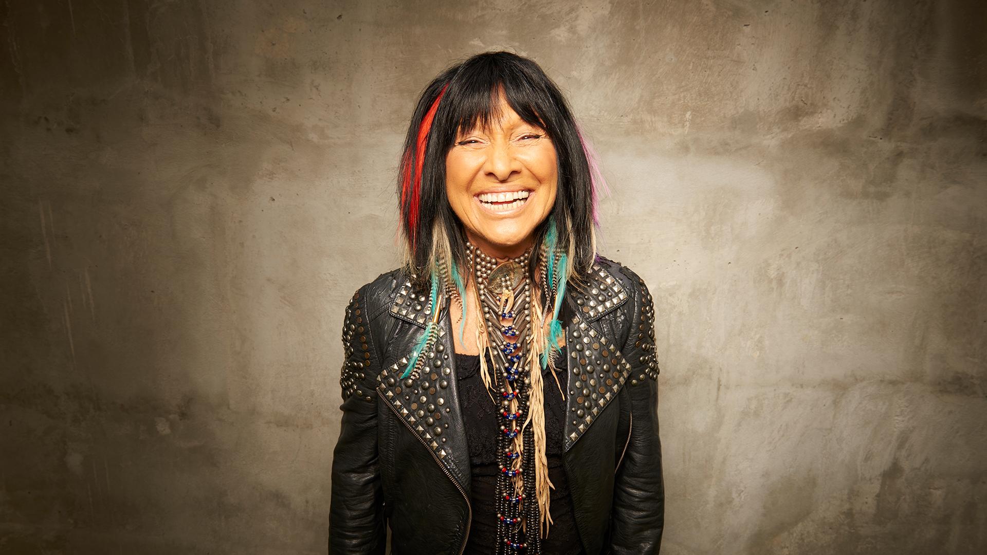 Buffy Sainte-Marie: Carry It On