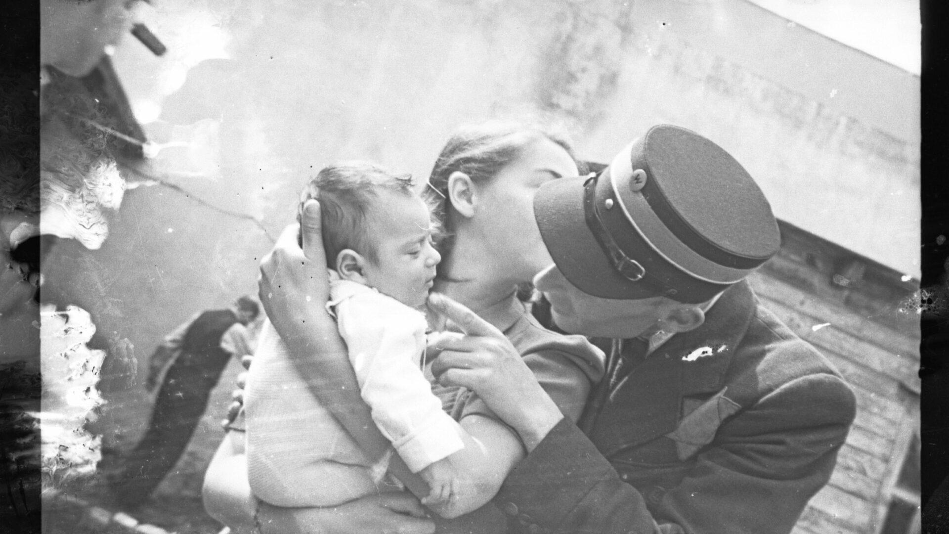1942, The World at War