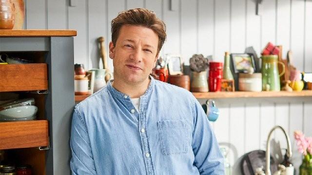 Lamb Curry, Harissa Squash Salad, Rose Pesto Prawn Pasta & Flapjack Biscuits