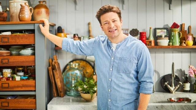 Tuna Pasta, Teriyaki Aubergine, Spicy Beef & Asparagus and Eggs