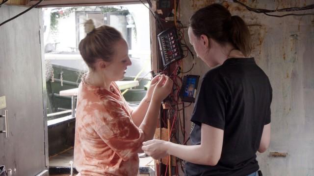 DIY First Time Canal Boat Home