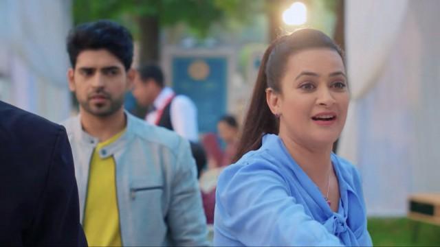 Devika at Sonu's Cafe